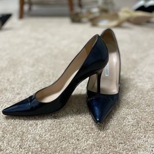 Manolo Blahnik Shoes  Deep Blue Patent Pumps